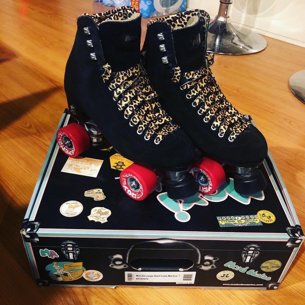 Moxi Jungle Panther Outdoor Roller Skates Size 7